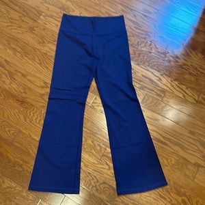 Lululemon navy blue yoga pants